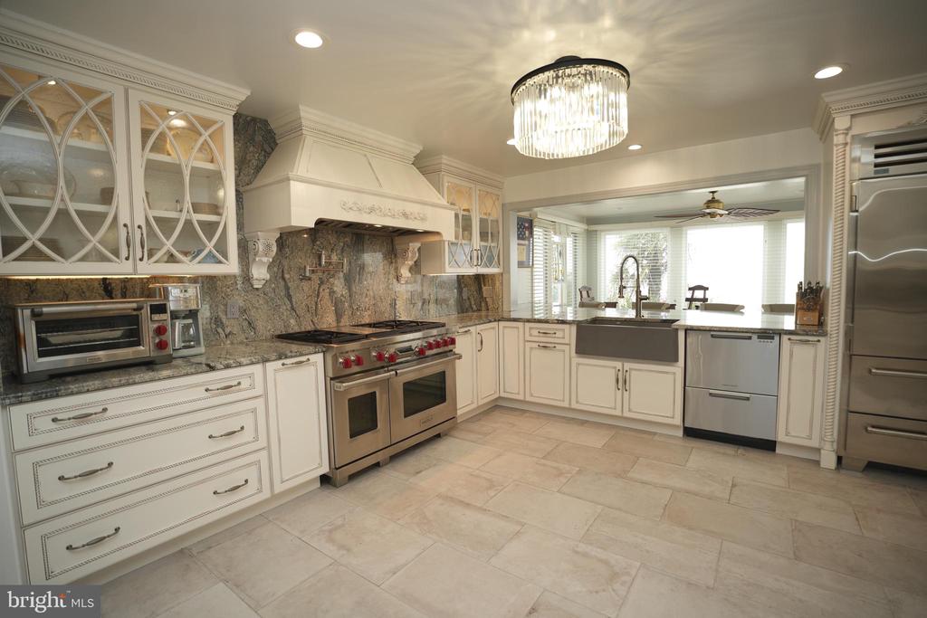 42297 RIVERWINDS DRIVE