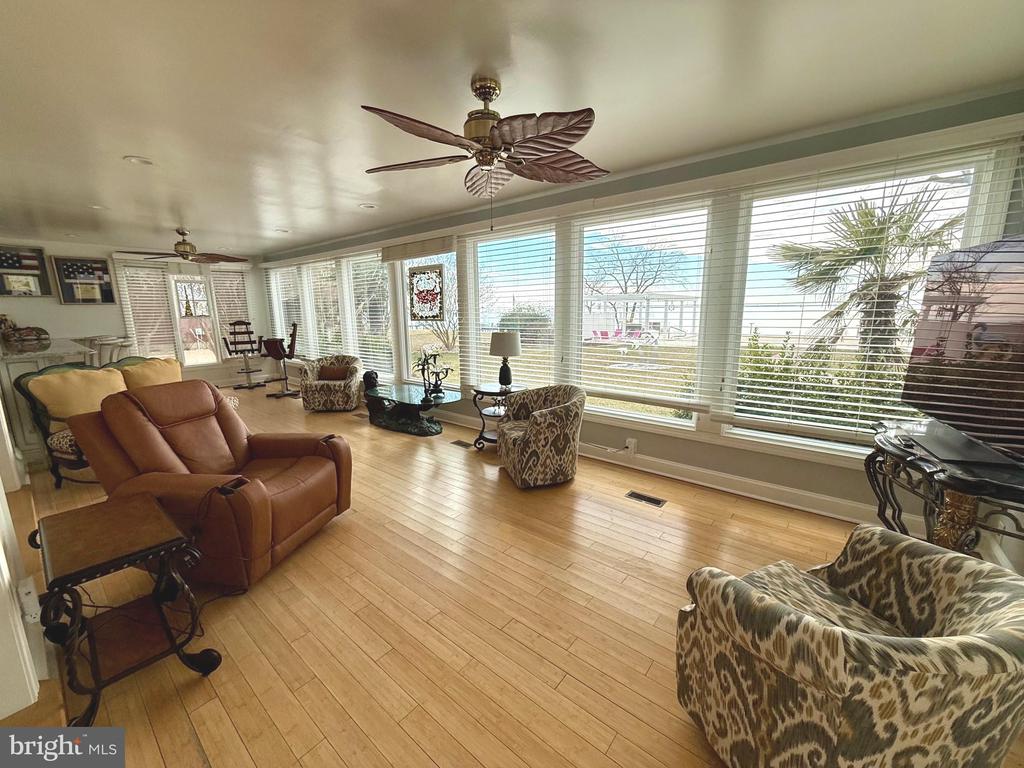 42297 RIVERWINDS DRIVE