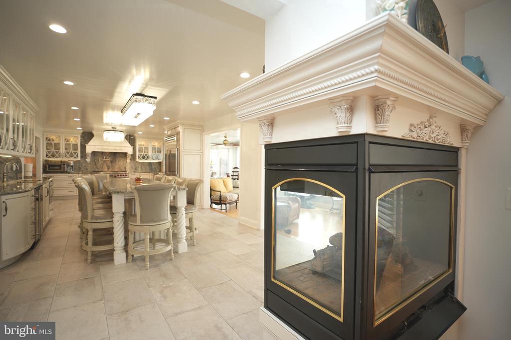 42297 RIVERWINDS DRIVE