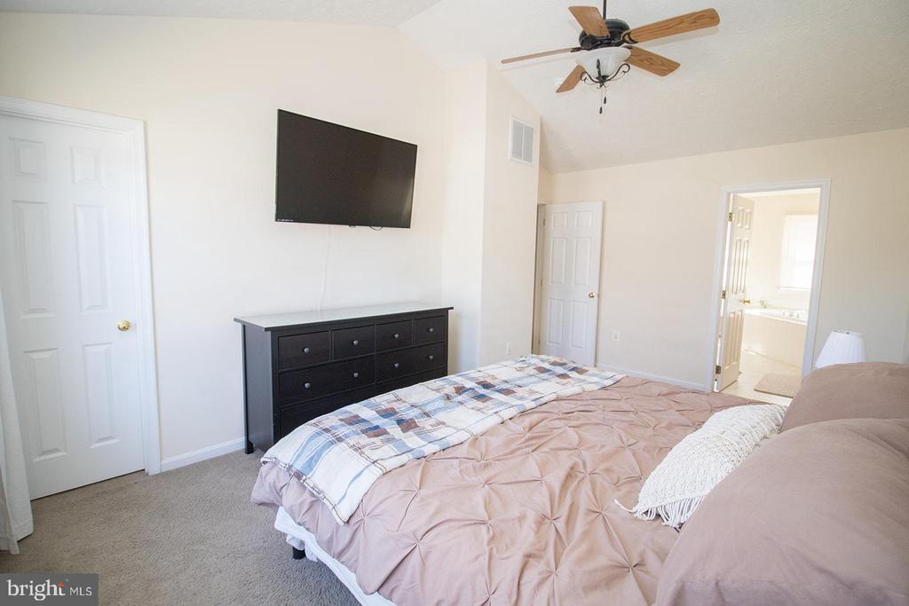 46665 ROBERT LEON DRIVE