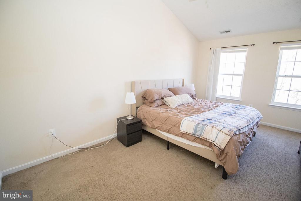 46665 ROBERT LEON DRIVE