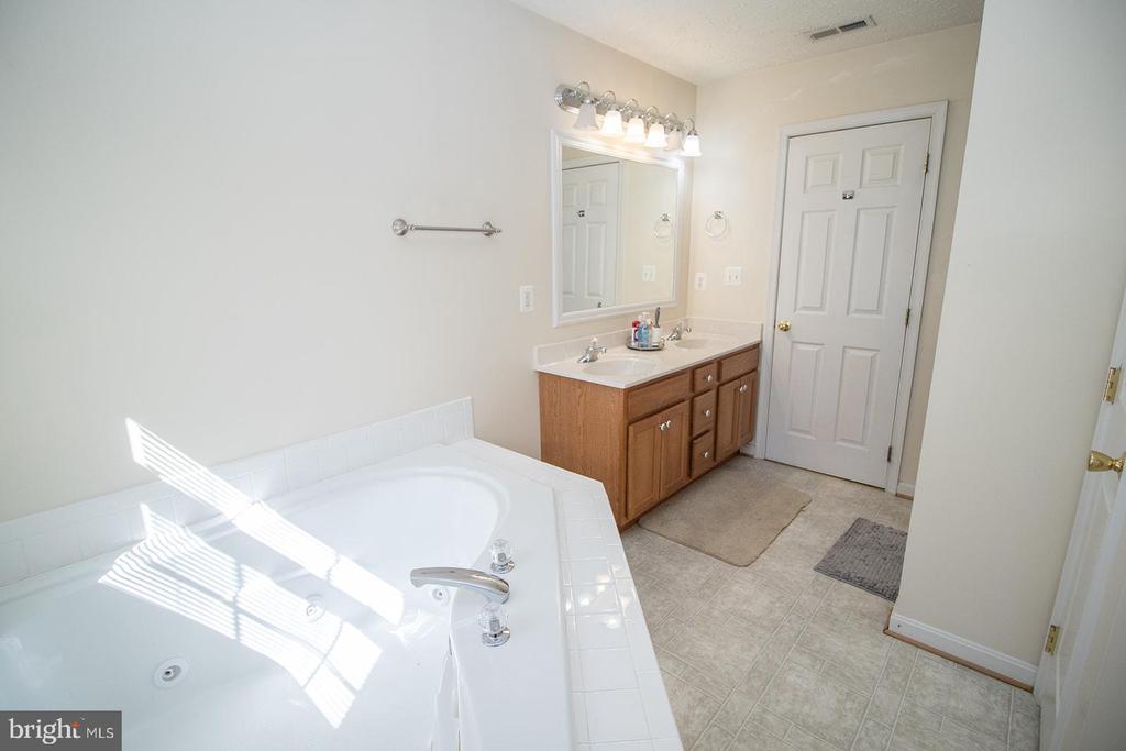 46665 ROBERT LEON DRIVE