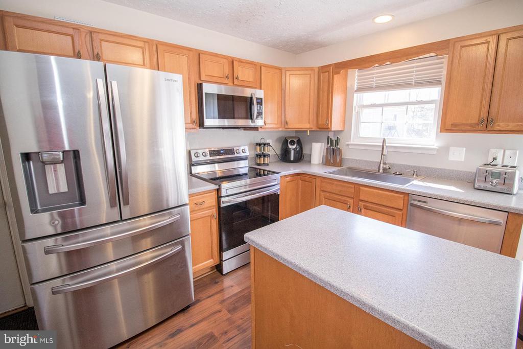 46665 ROBERT LEON DRIVE