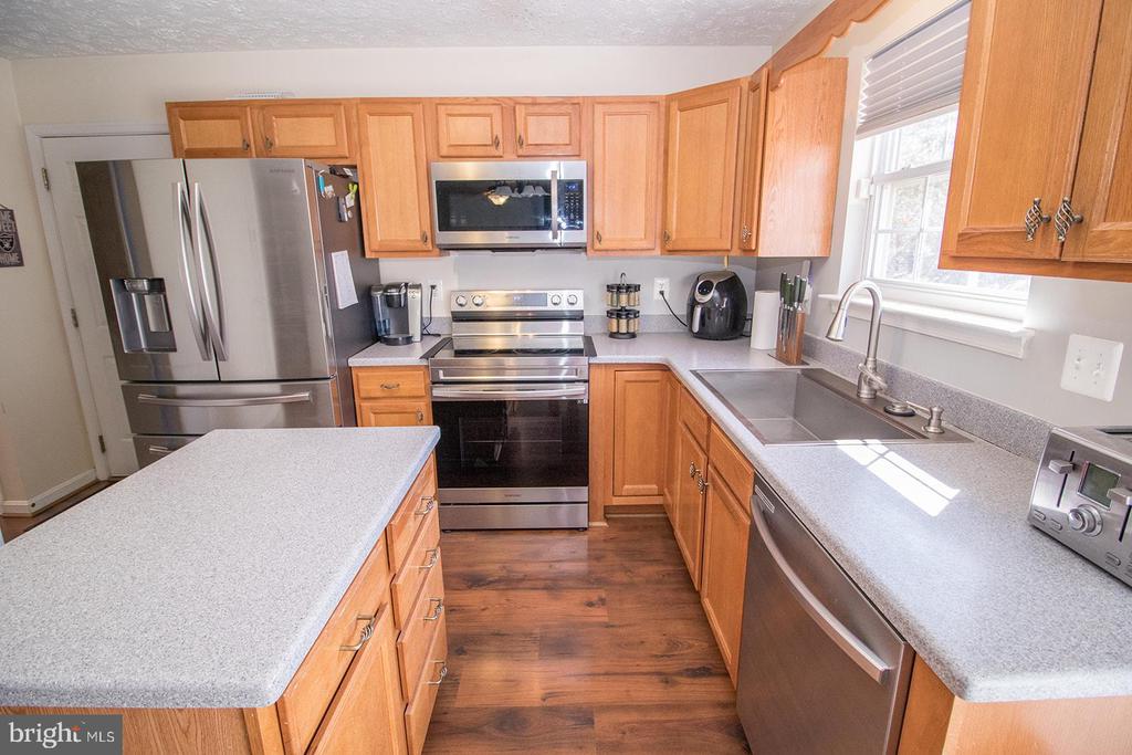 46665 ROBERT LEON DRIVE