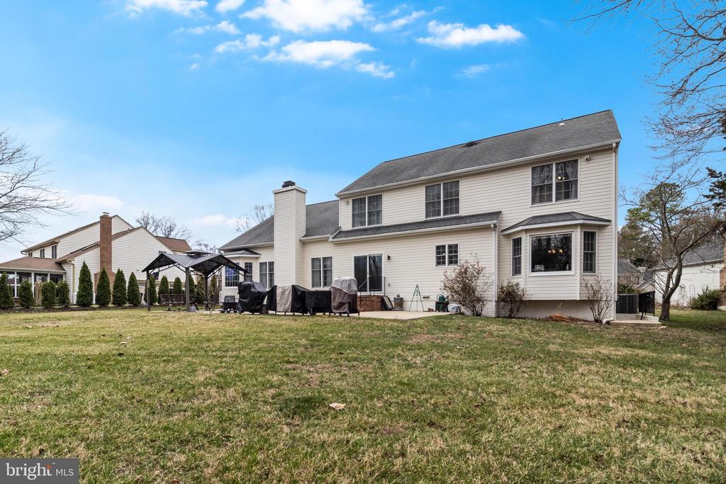 21897 FAIRWAY DRIVE