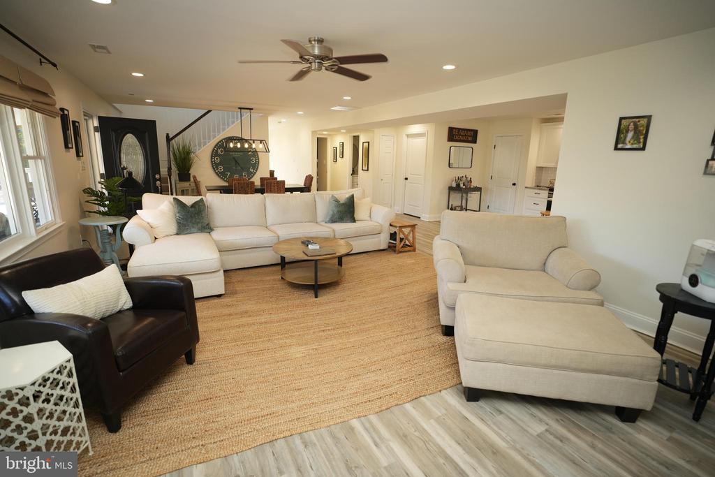 19230 WHITE OAK FARM LANE