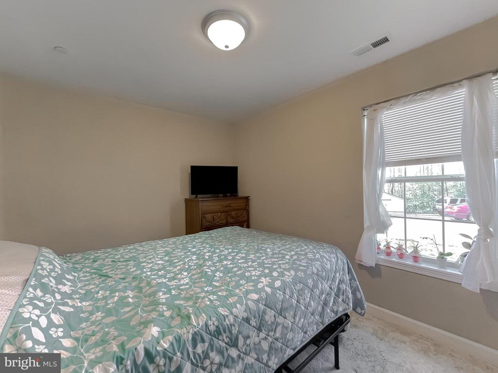 42156 VALLEY DRIVE