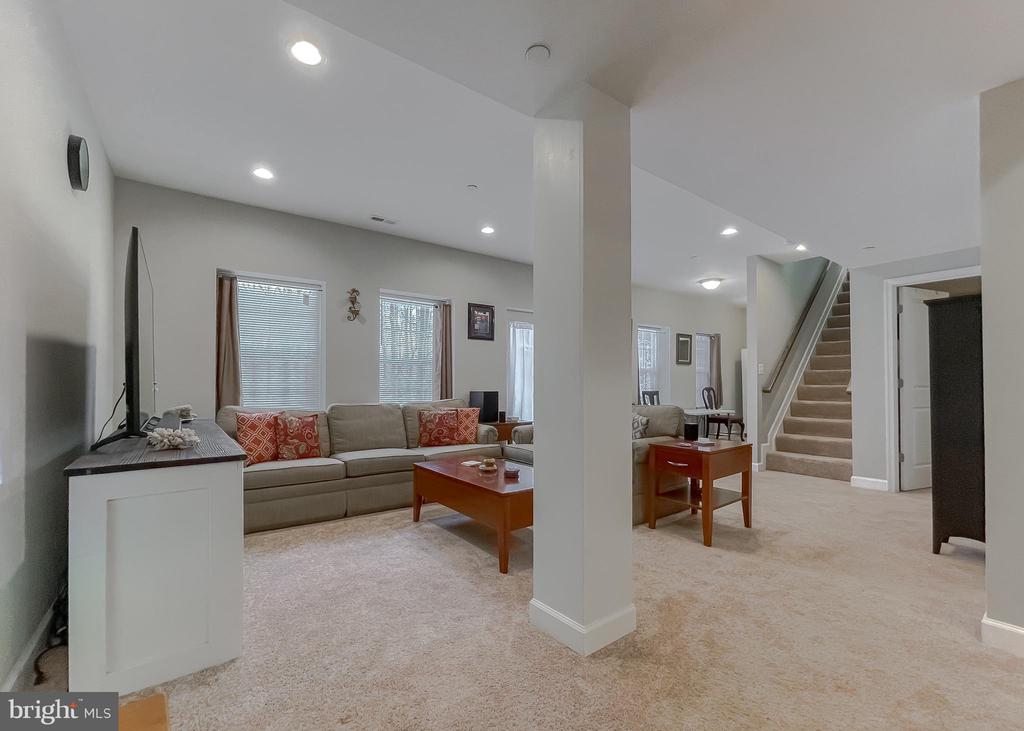 42156 VALLEY DRIVE