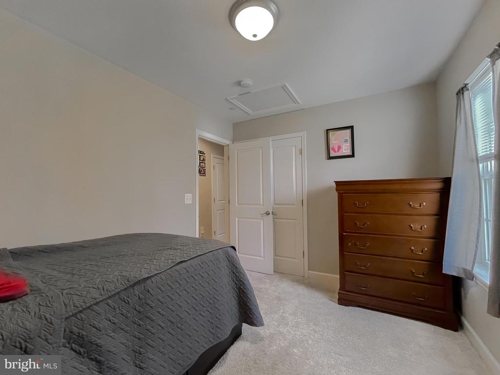 42156 VALLEY DRIVE