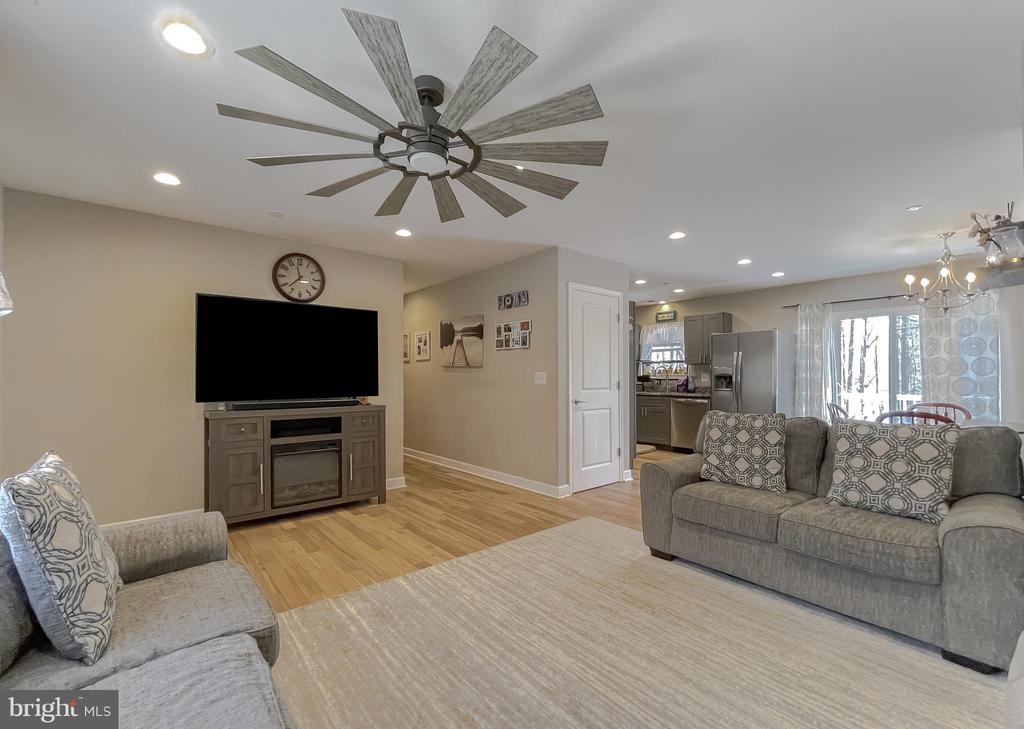 42156 VALLEY DRIVE