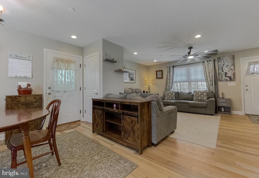 42156 VALLEY DRIVE