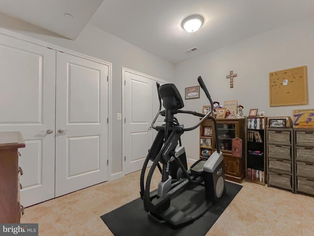 42156 VALLEY DRIVE