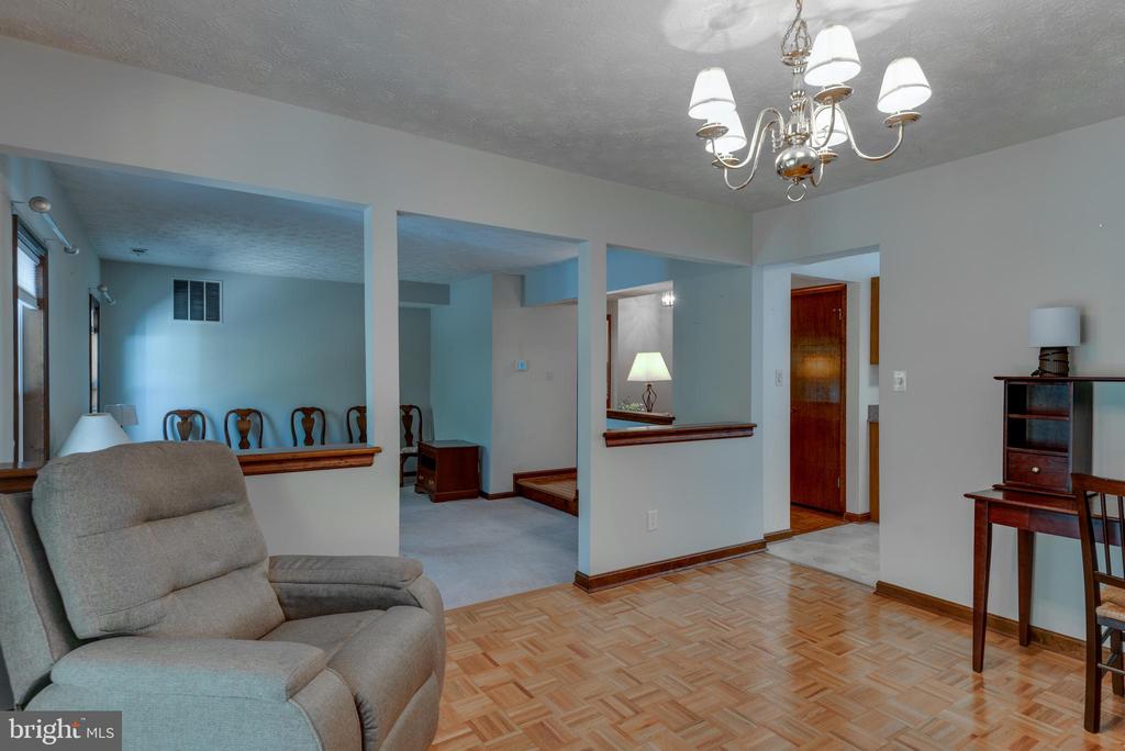 23259 WHITE ELM COURT