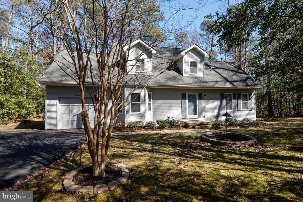 23259 WHITE ELM COURT