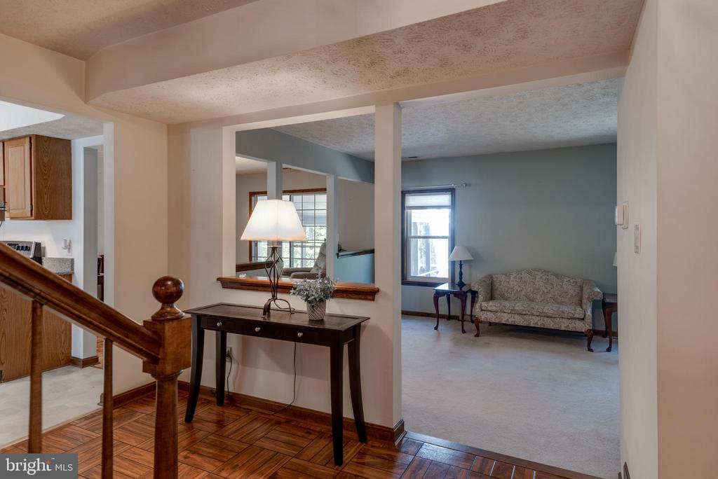 23259 WHITE ELM COURT