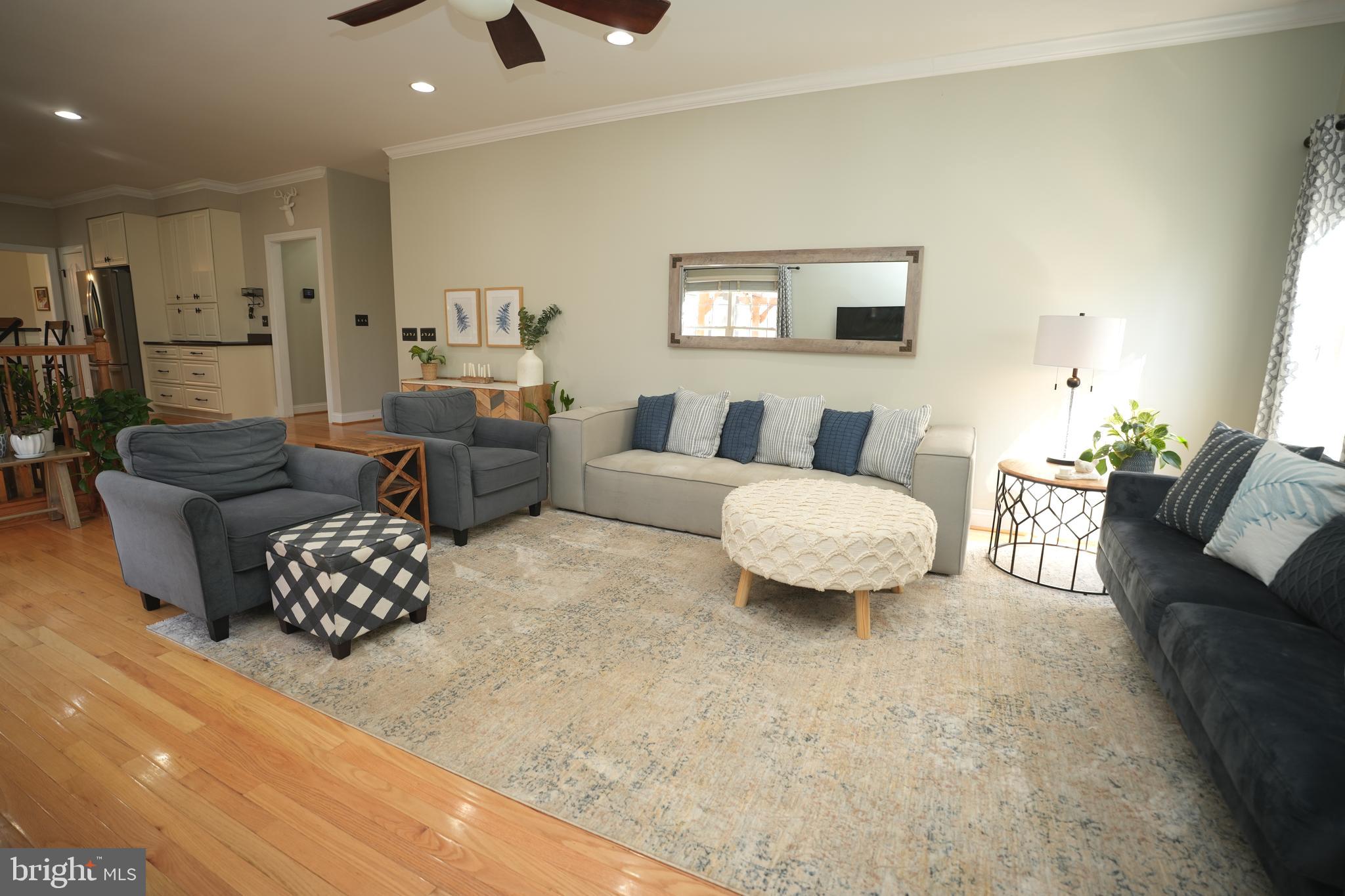 42921 HUNGERFORD COURT
