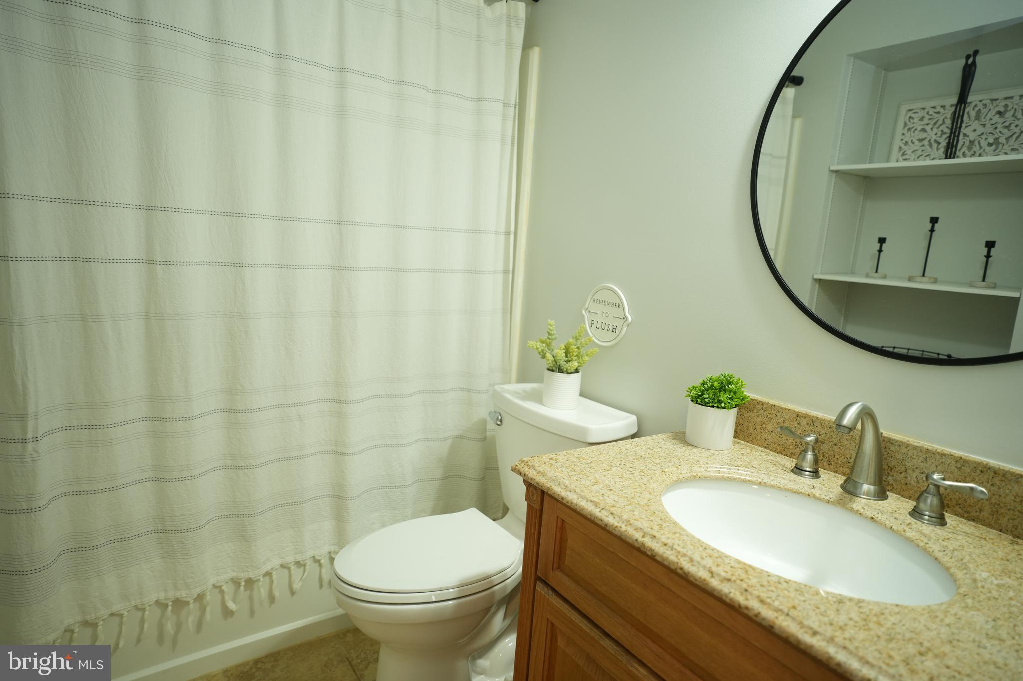 42921 HUNGERFORD COURT