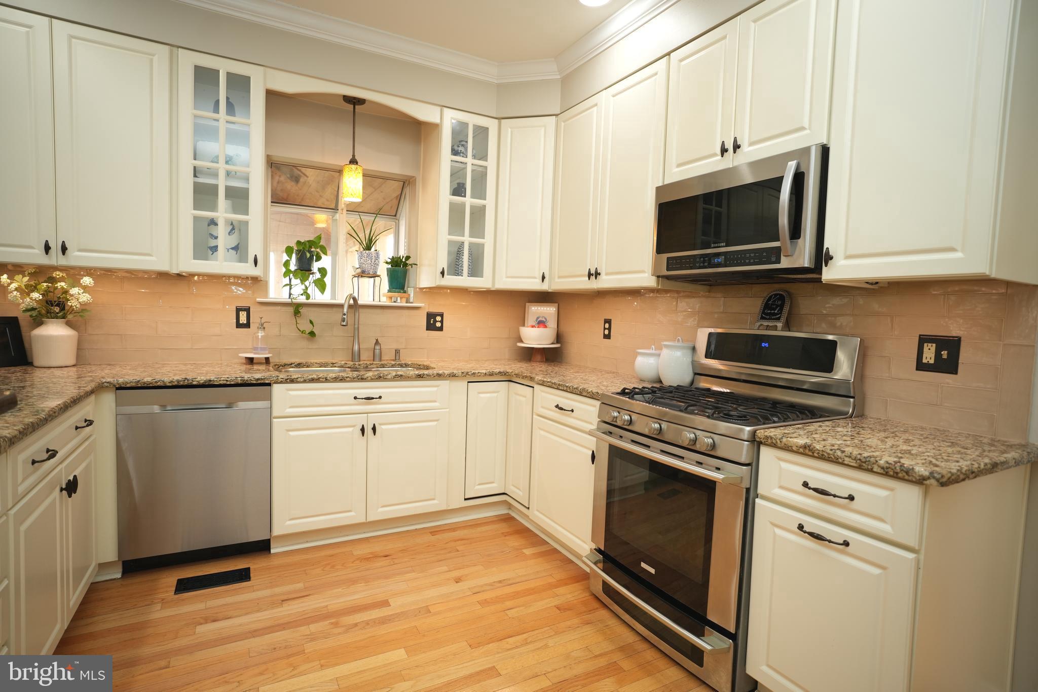 42921 HUNGERFORD COURT