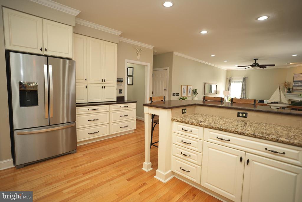 42921 HUNGERFORD COURT
