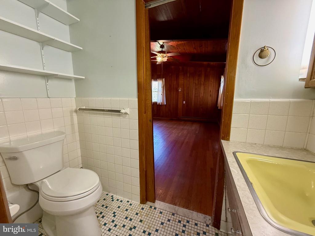 48607 DEEP COVE LANE