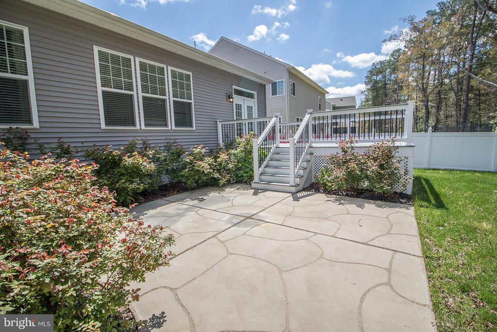 23531 LILLIFLORA DRIVE