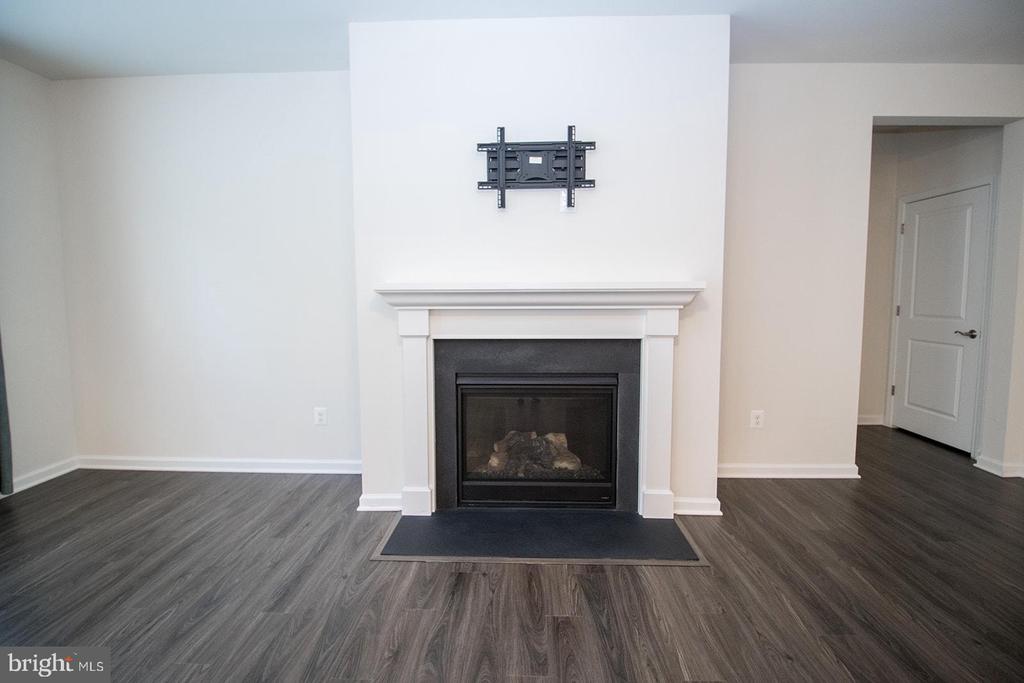 23531 LILLIFLORA DRIVE