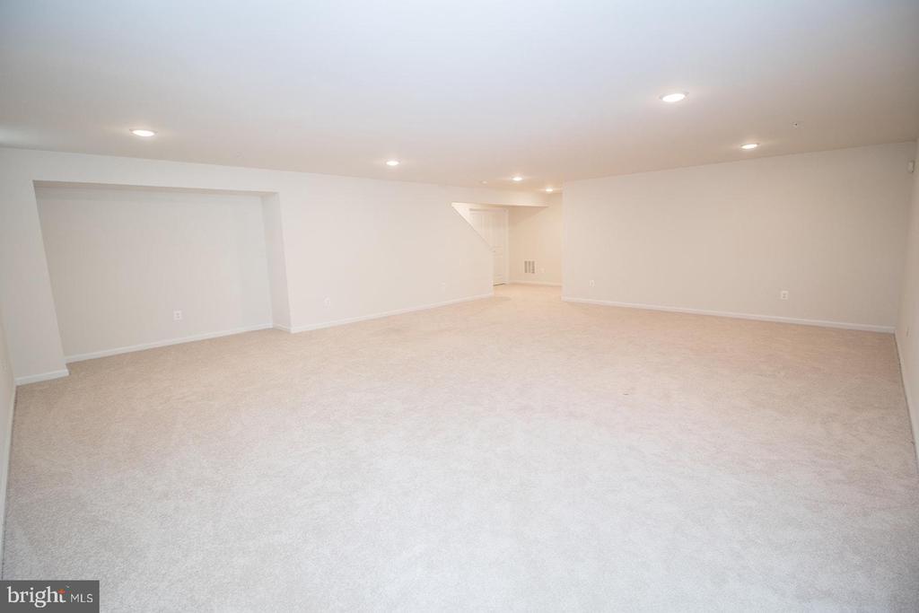 23531 LILLIFLORA DRIVE