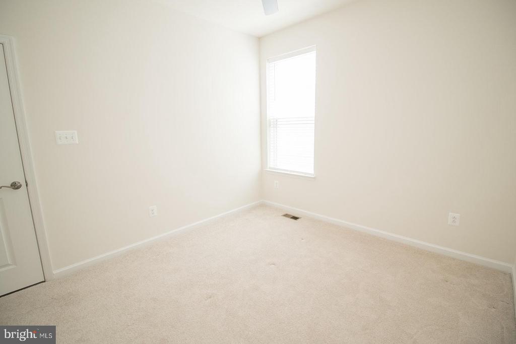 23531 LILLIFLORA DRIVE