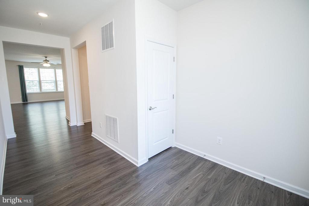23531 LILLIFLORA DRIVE