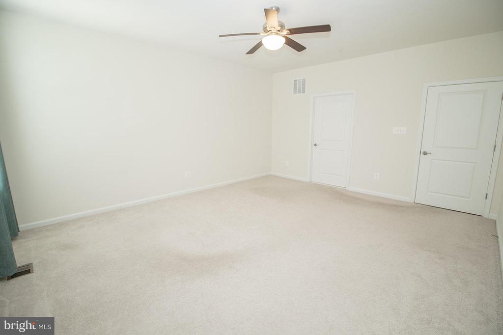 23531 LILLIFLORA DRIVE