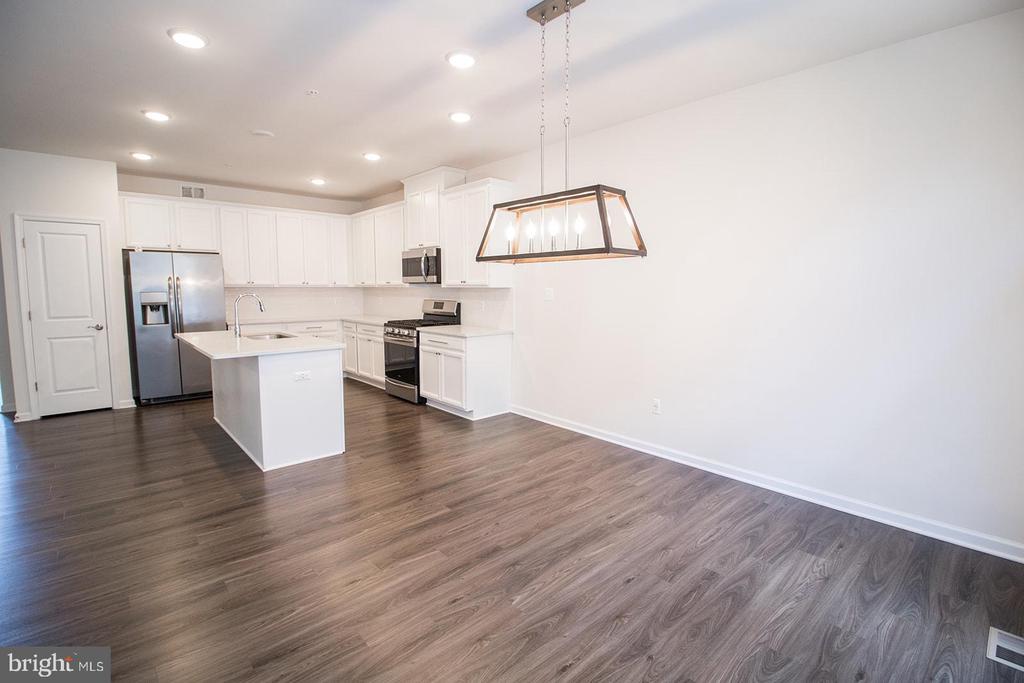 23531 LILLIFLORA DRIVE