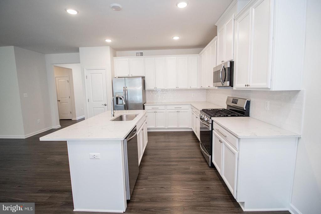 23531 LILLIFLORA DRIVE