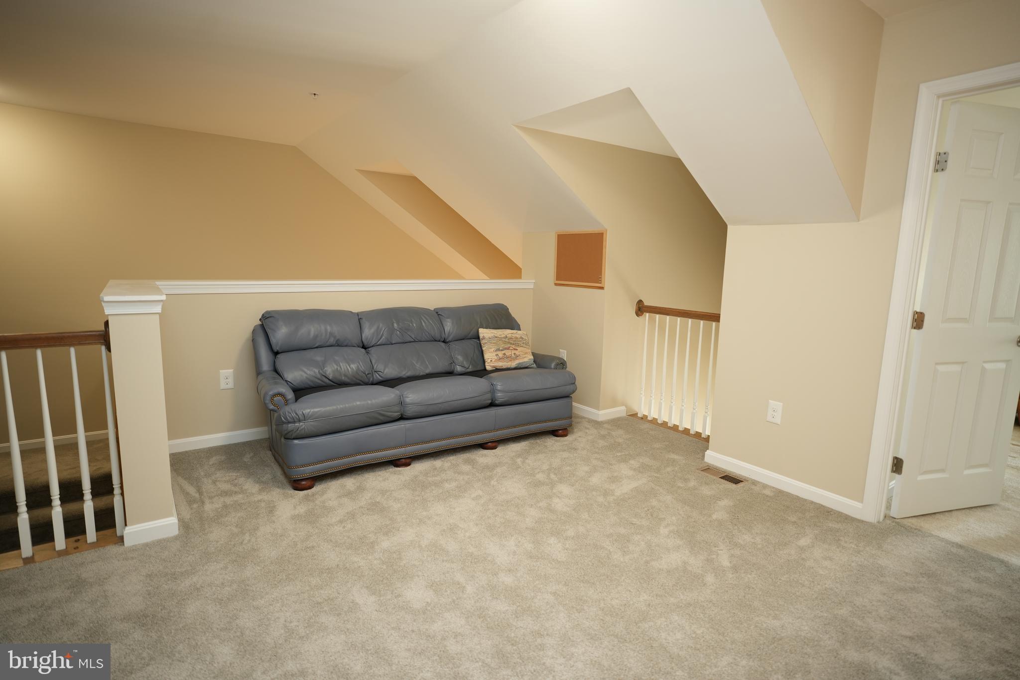 44138 OUTRIGGER WAY