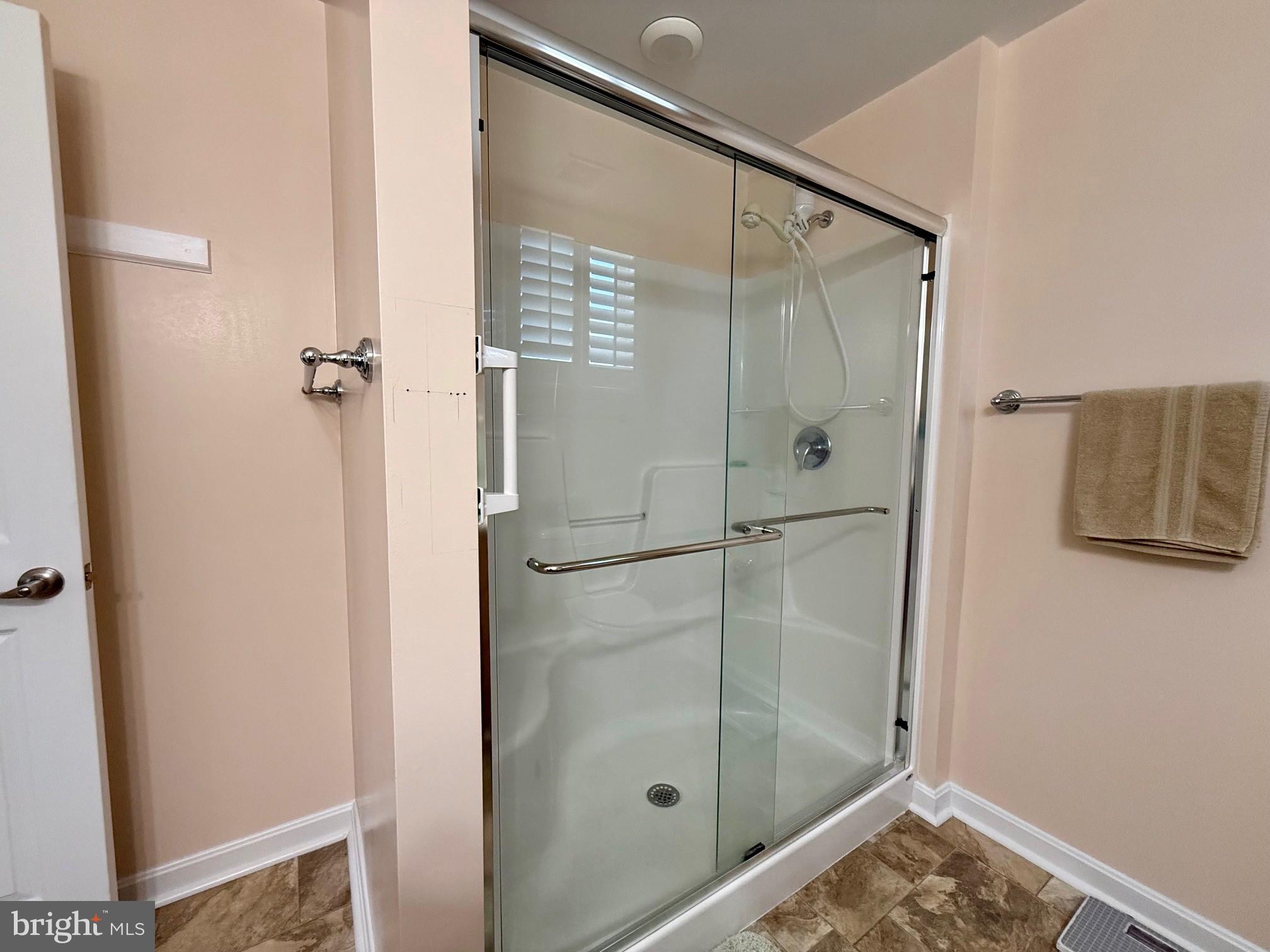 44138 OUTRIGGER WAY