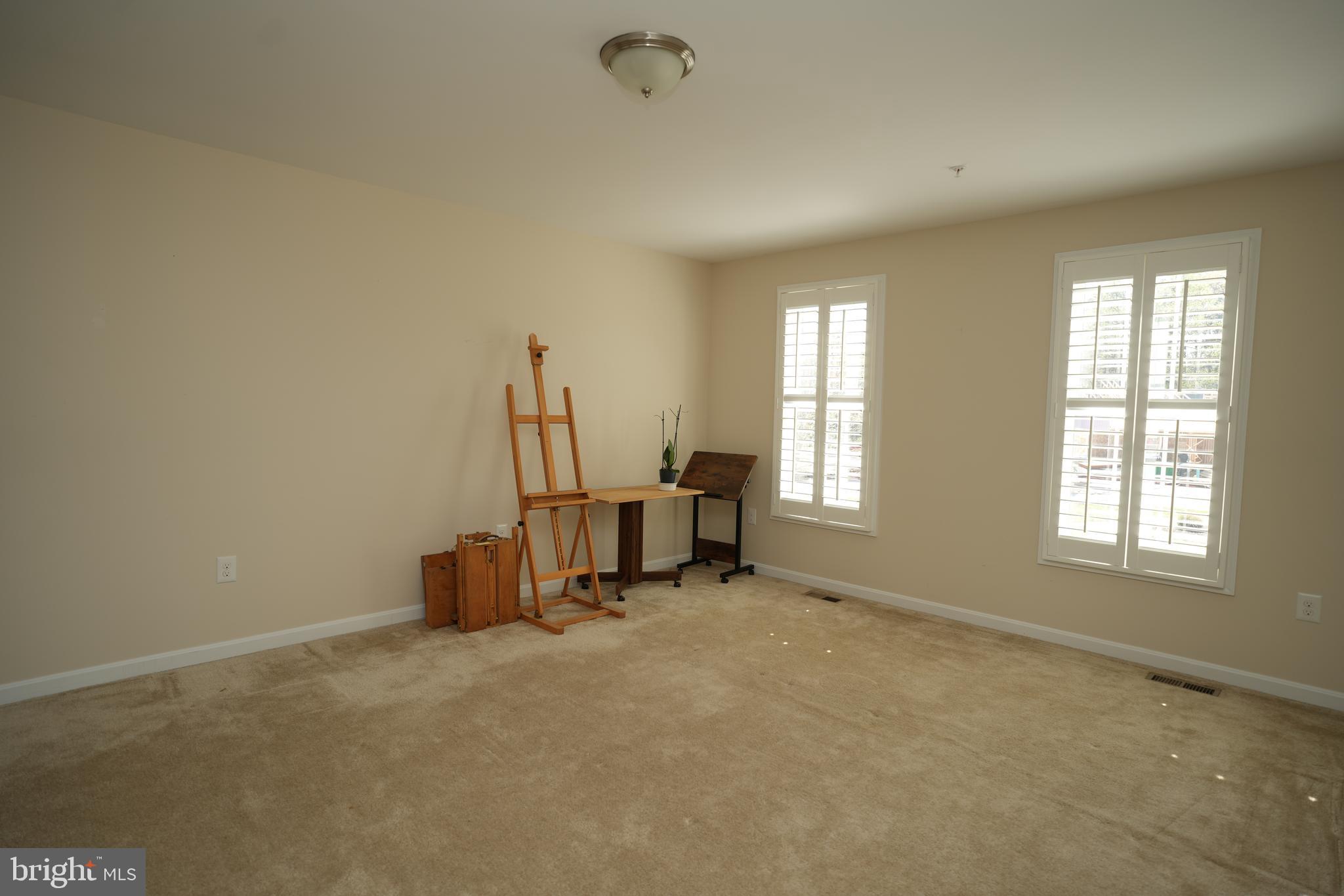 44138 OUTRIGGER WAY