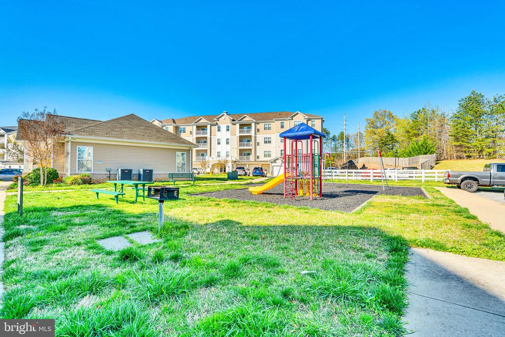 23560 F D R BOULEVARD Unit: 401