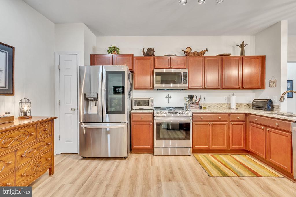 23560 F D R BOULEVARD Unit: 401