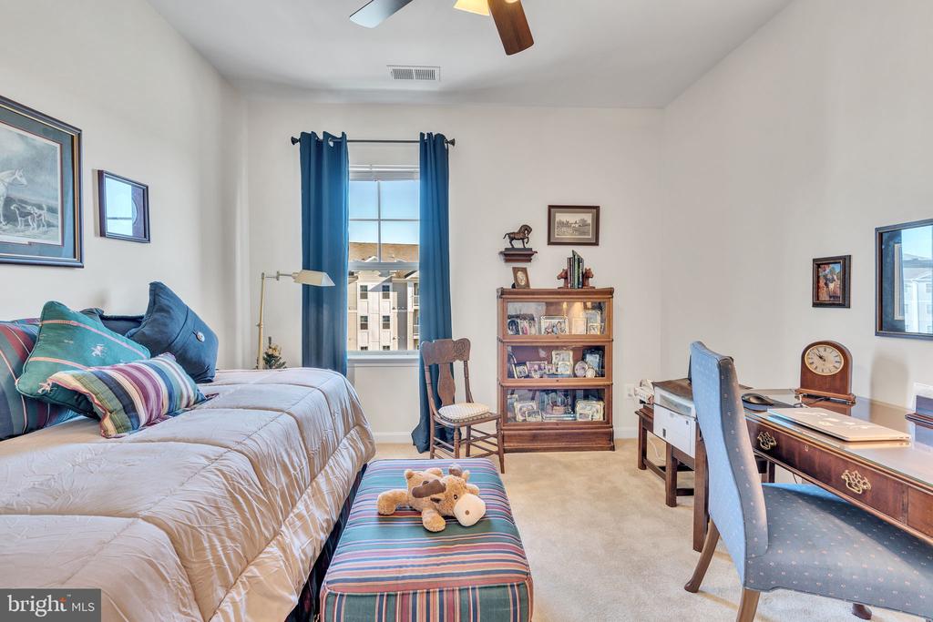 23560 F D R BOULEVARD Unit: 401