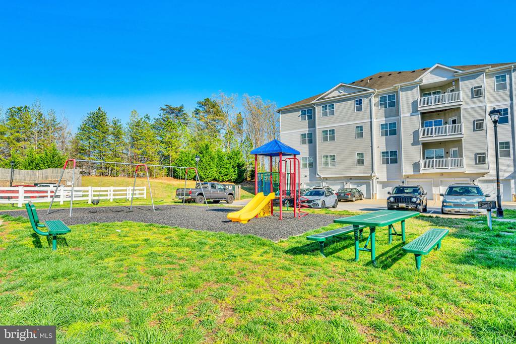 23560 F D R BOULEVARD Unit: 401