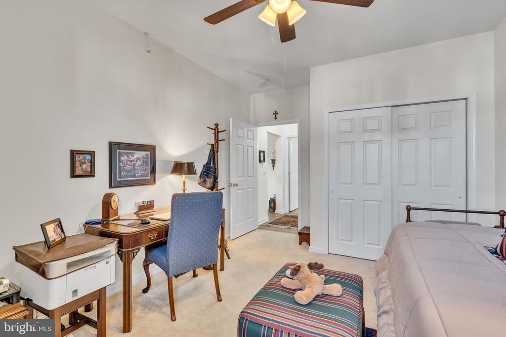23560 F D R BOULEVARD Unit: 401