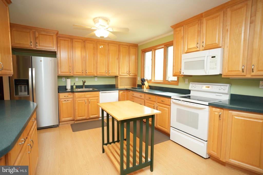 39637 WALNUT CIRCLE