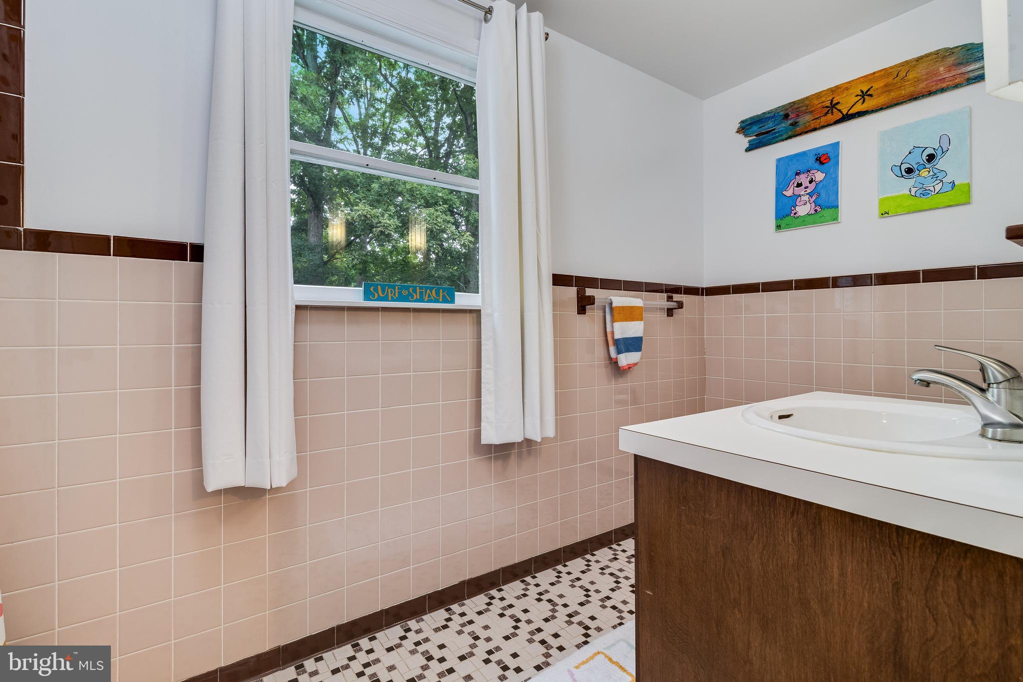 36035 ARMY NAVY DRIVE