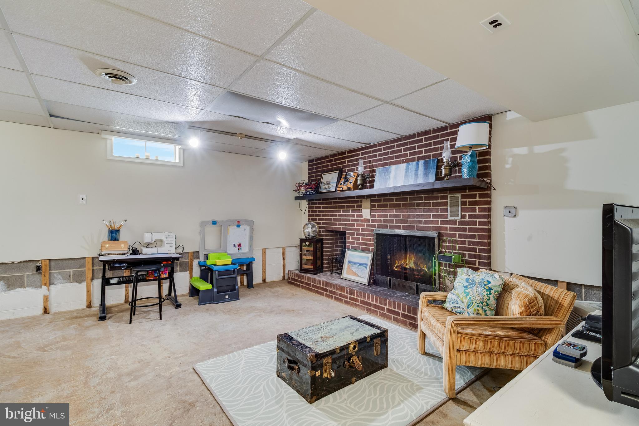 36035 ARMY NAVY DRIVE