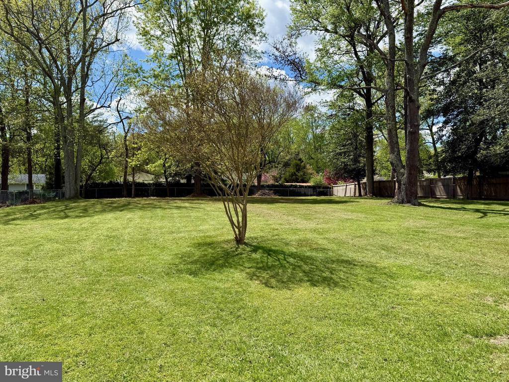 45975 E SUNRISE DRIVE