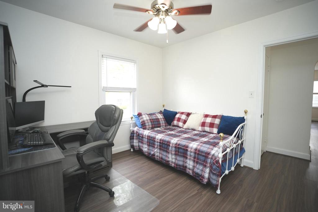 45975 E SUNRISE DRIVE