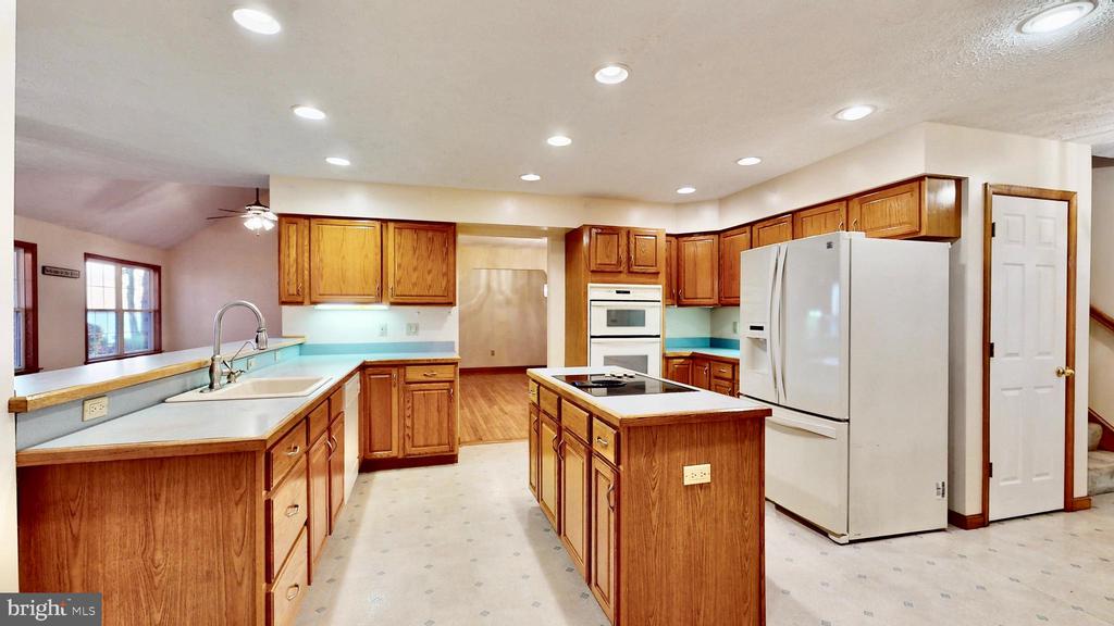35395 ARMY NAVY DRIVE