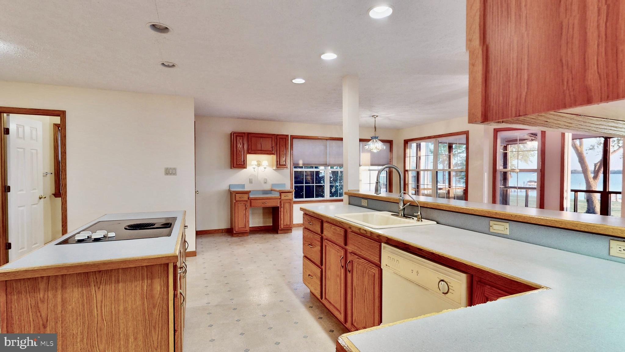 35395 ARMY NAVY DRIVE