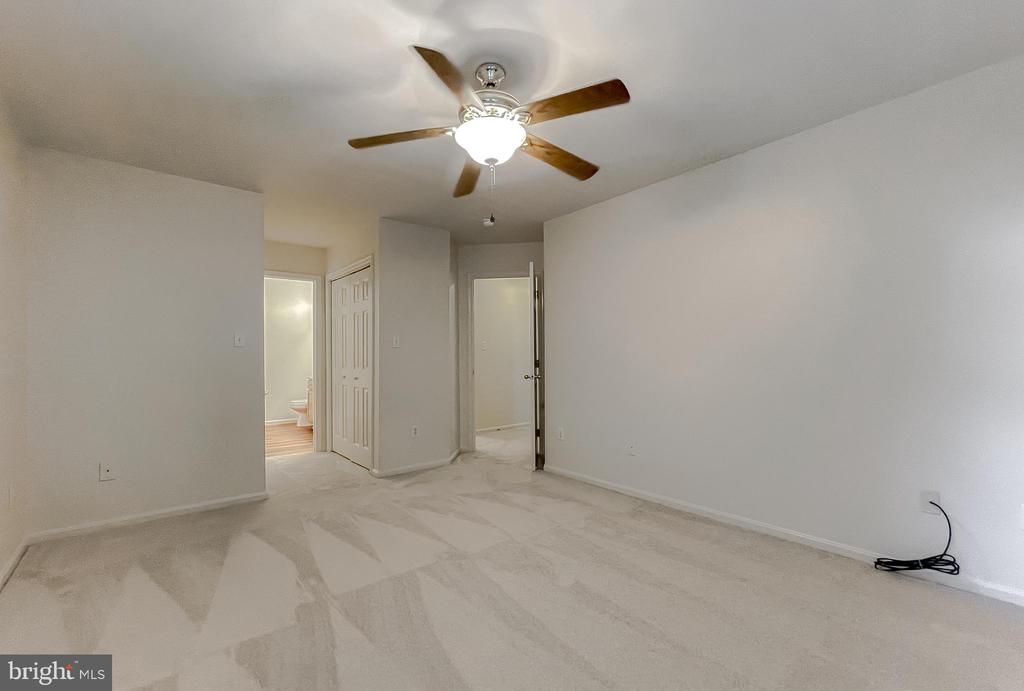 22684 RUE WOODS DRIVE