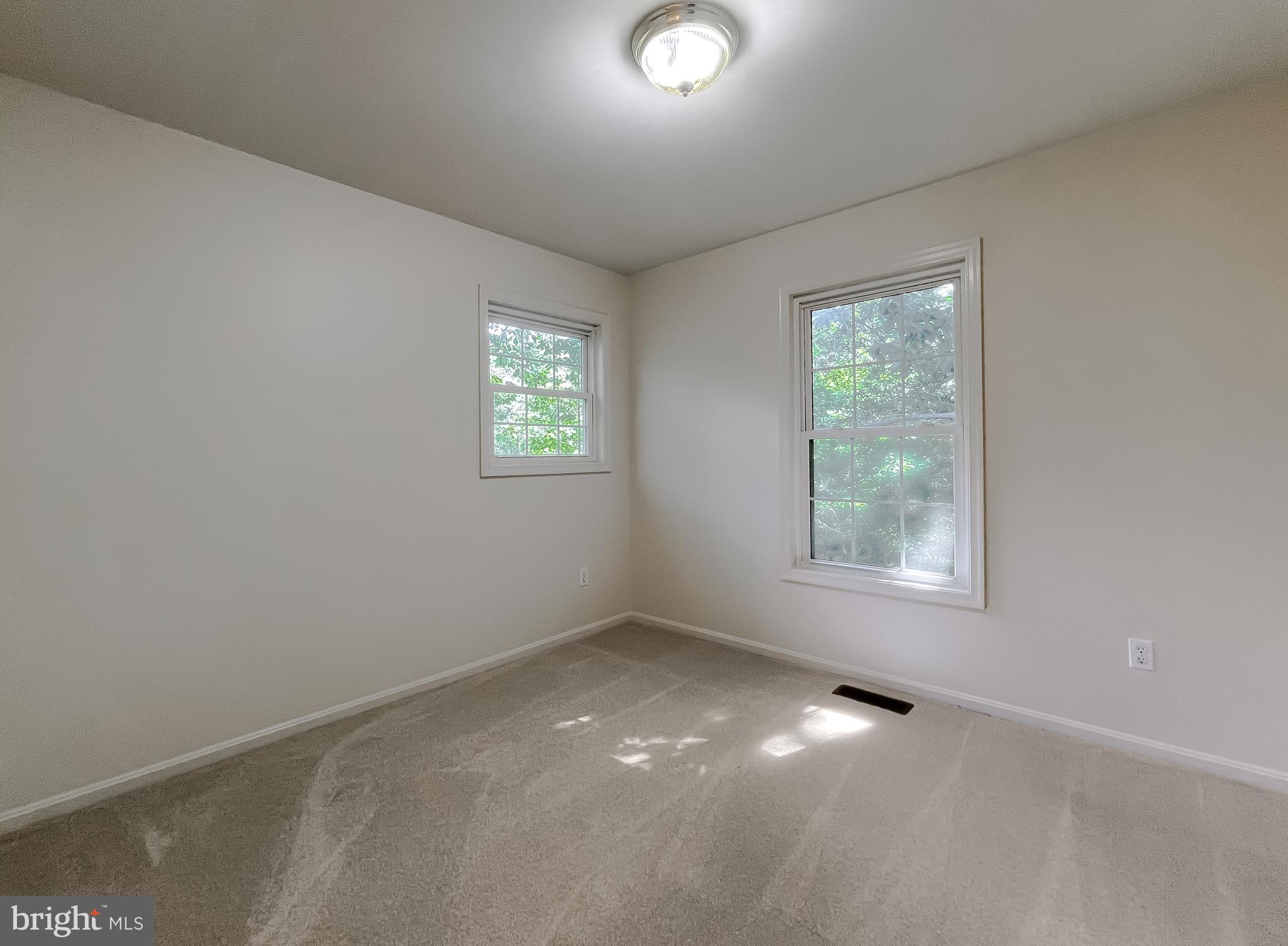 22684 RUE WOODS DRIVE
