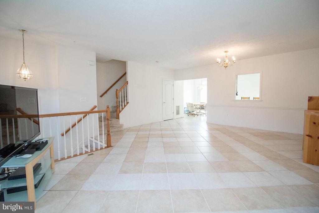 48350 LONG LANE